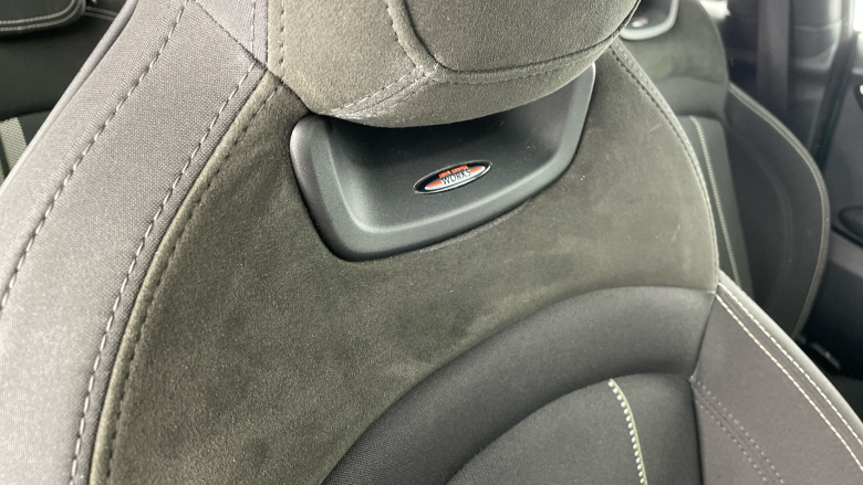 MINI Hatchback 2.0 Cooper S Sport II 3dr Auto [Comfort/Nav Pack] Petrol Hatchback